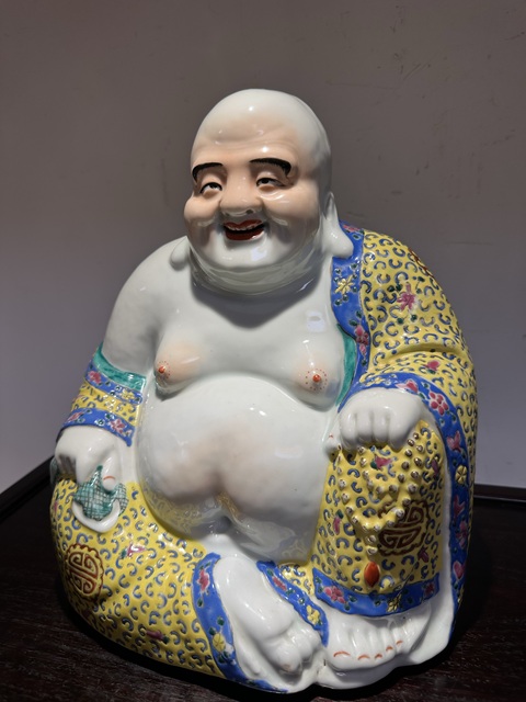 古玩陶瓷粉彩花卉紋彌勒佛像真品鑒賞圖