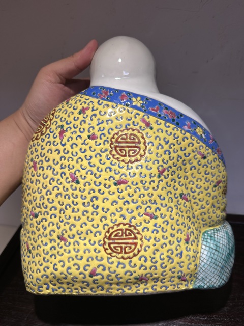 古玩陶瓷粉彩花卉紋彌勒佛像真品鑒賞圖