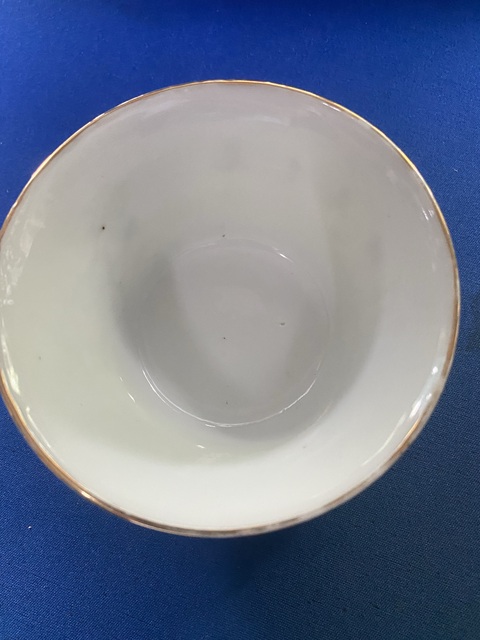 古玩陶瓷粉彩鳳穿牡丹圖蓋碗真品鑒賞圖