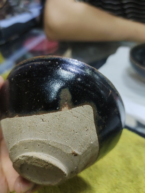 古玩陶瓷建窯系福清窯黑釉茶盞真品鑒賞圖