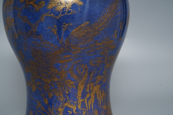 古玩陶瓷祭藍釉描金鳳尾尊真品鑒賞圖