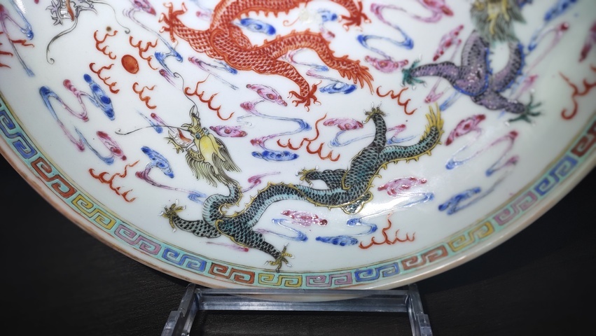 古玩陶瓷民國·粉彩五龍圖大盤真品鑒賞圖