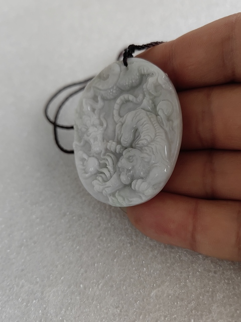 古玩玉器翡翠雕“風云際會”牌拍賣,當前價格260元