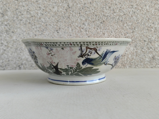 古玩陶瓷釉下彩花鳥(niǎo)紋碗拍賣(mài),當(dāng)前價(jià)格268元