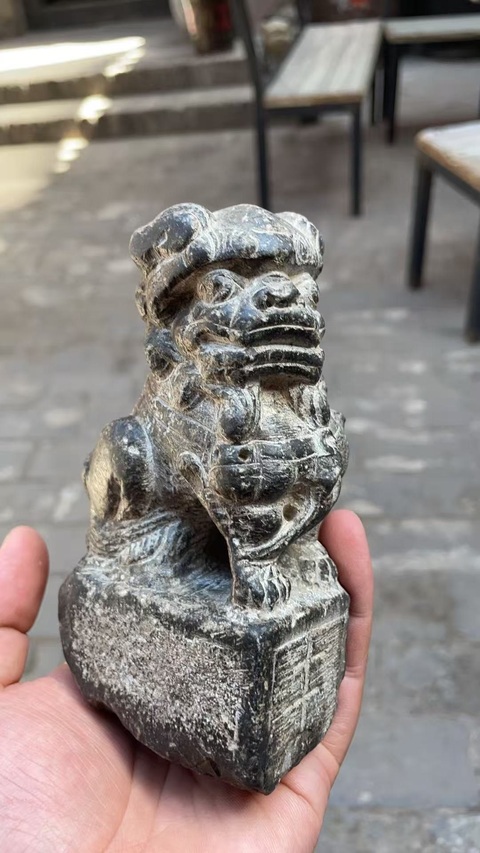 古玩雜項青石獅真品鑒賞圖