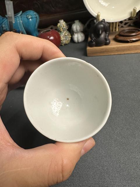 古玩陶瓷青花蘭草紋杯真品鑒賞圖