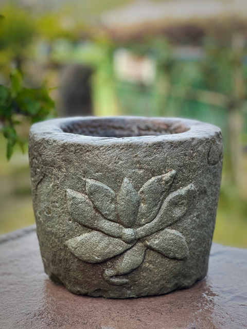 古玩雜項清代雕花石臼拍賣,當前價格2000元