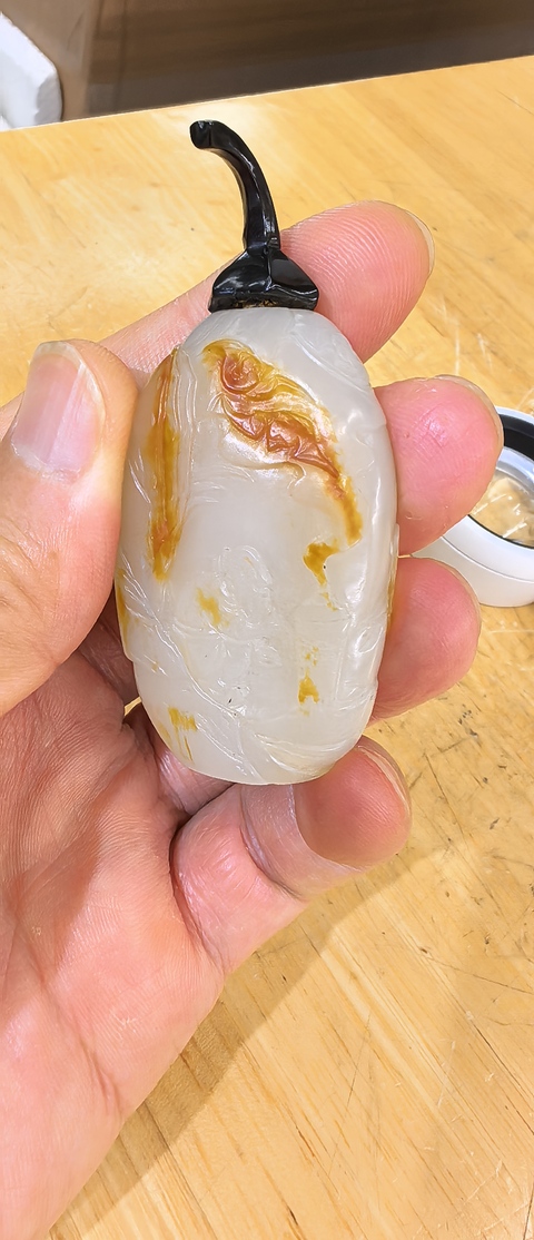 古玩玉器和田玉雕“羲之愛鵝”鼻煙壺真品鑒賞圖