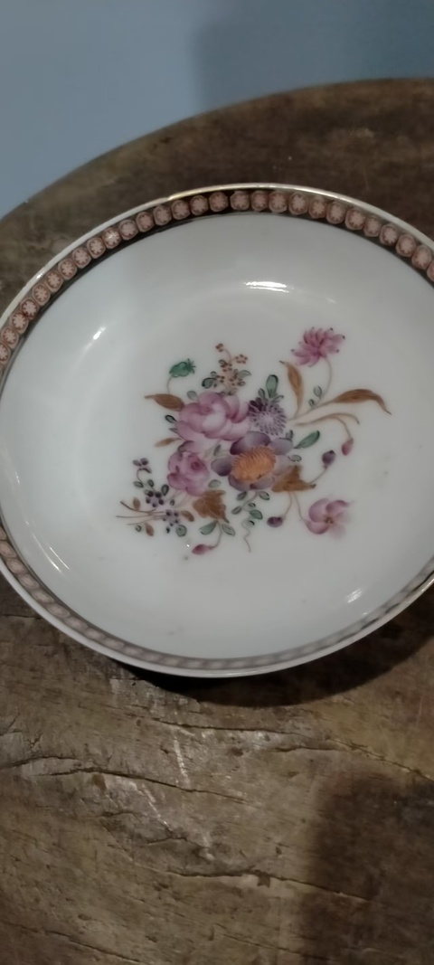古玩陶瓷乾隆廣彩花卉杯碟拍賣,當前價格850元