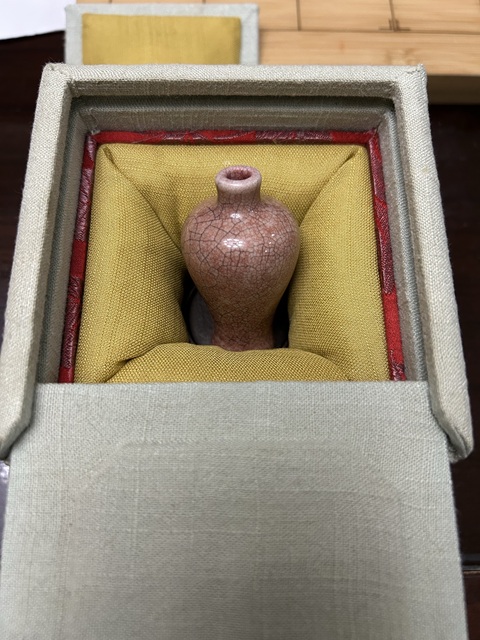 古玩陶瓷晚清紅哥釉梅瓶鼻煙壺拍賣，當前價格2888元