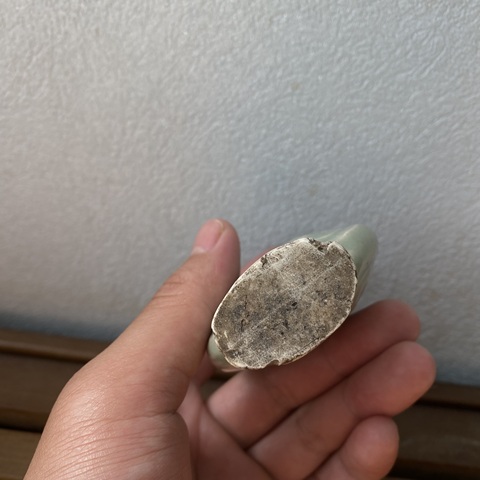 古玩陶瓷清中期豆青釉夔龍壽字雙系瓶拍賣，當前價格580元