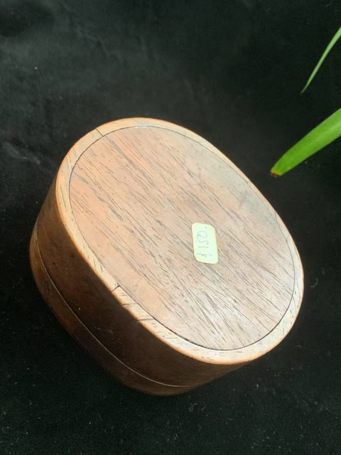 古玩玉器清代和田玉鑲紅木蓋盒拍賣，當前價格28000元