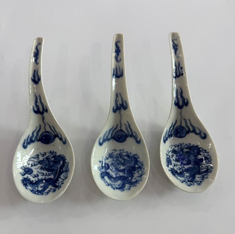 古玩陶瓷青花火焰龍紋調羹勺子拍賣,當前價格2288元