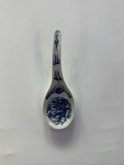 古玩陶瓷青花火焰龍紋調羹勺子拍賣,當前價格2288元