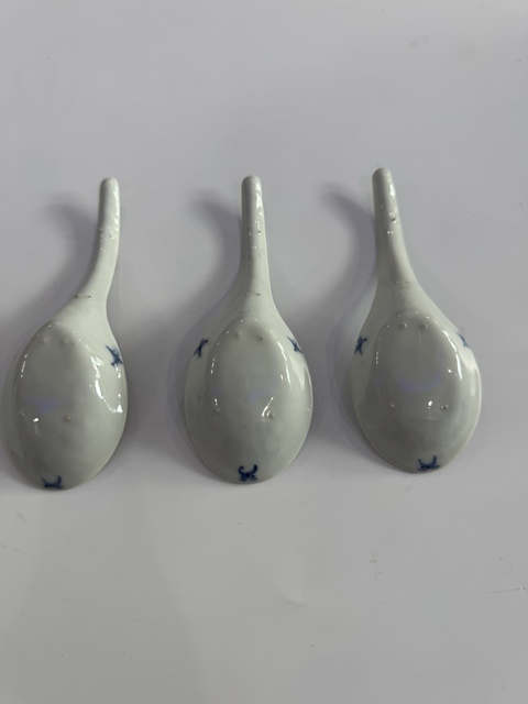 古玩陶瓷青花火焰龍紋調羹勺子拍賣,當前價格2288元