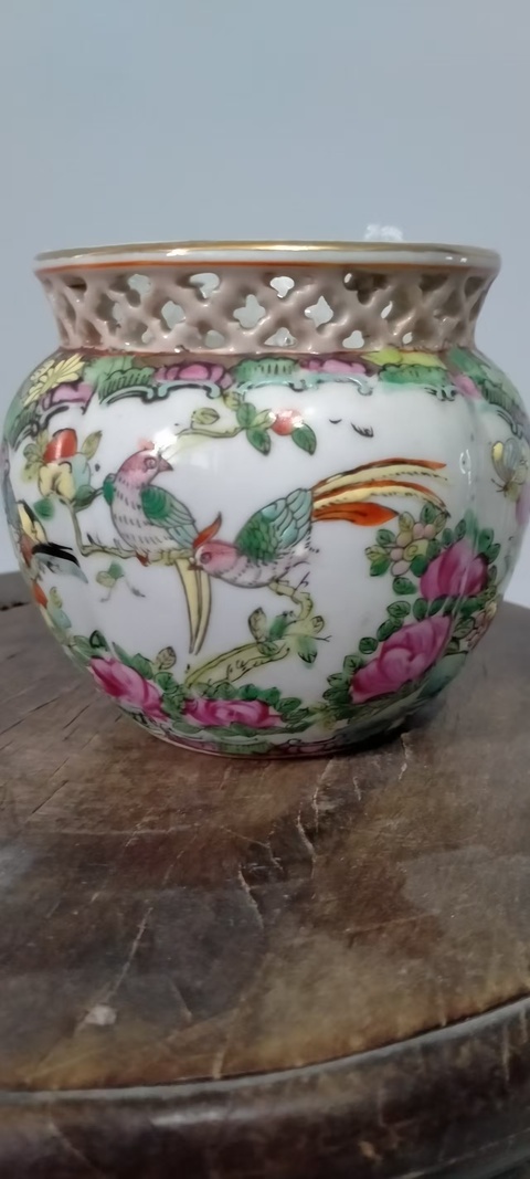 古玩陶瓷清康熙青花五彩描金花卉盤拍賣,當(dāng)前價(jià)格888元