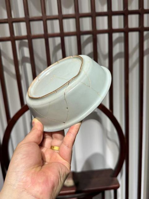 古玩陶瓷館藏級珍品南宋龍泉官窯天青色大直壁洗拍賣,當前價格98000元