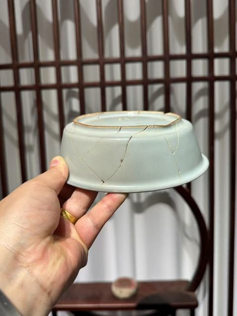 古玩陶瓷館藏級珍品南宋龍泉官窯天青色大直壁洗拍賣,當前價格98000元