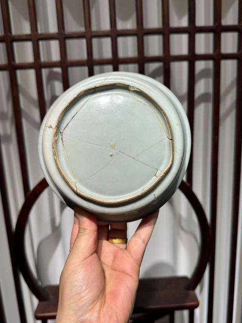 古玩陶瓷館藏級珍品南宋龍泉官窯天青色大直壁洗拍賣,當前價格98000元