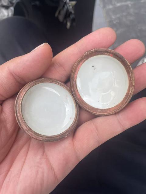 古玩陶瓷晚清豇豆紅釉印盒拍賣，當前價格4500元