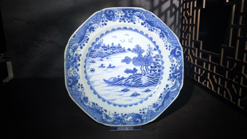 古玩陶瓷清乾隆·青花山水垂釣圖八方盤真品鑒賞圖