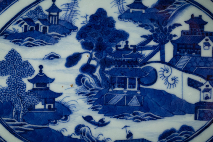 古玩陶瓷清中·青花描金山水樓閣紋蓋鍋真品鑒賞圖