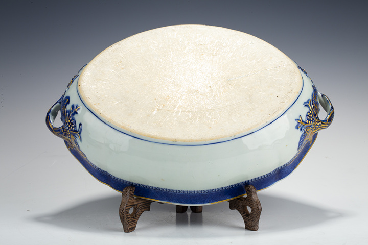 古玩陶瓷清中·青花描金山水樓閣紋蓋鍋真品鑒賞圖