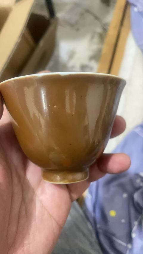 古玩陶瓷外紫金釉內(nèi)青花金玉滿堂仰鐘杯真品鑒賞圖