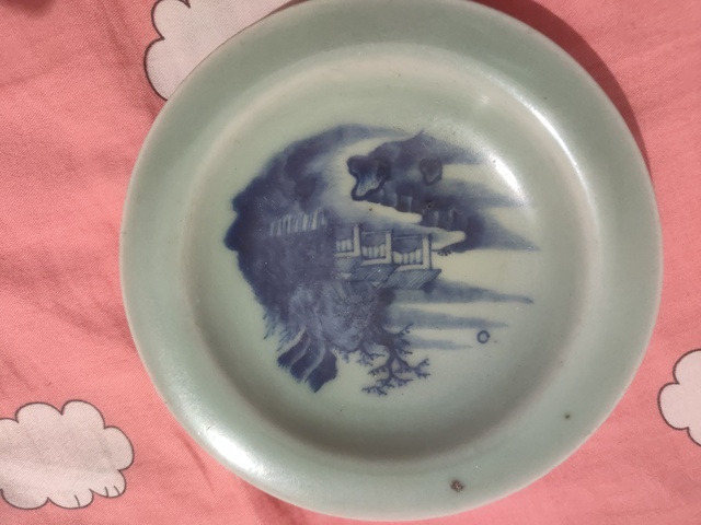 古玩陶瓷豆青釉青花山水紋盤真品鑒賞圖