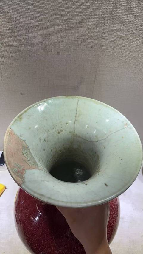 古玩陶瓷郎紅釉瓶真品鑒賞圖