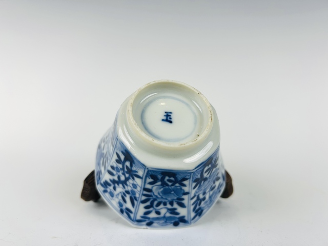 古玩陶瓷清光緒·花卉八方杯碟真品鑒賞圖