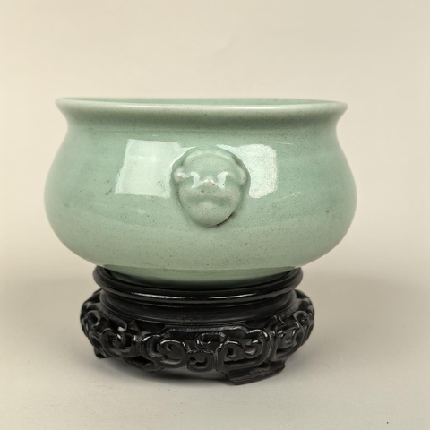 古玩陶瓷清 青釉獸耳爐拍賣，當(dāng)前價(jià)格5000元