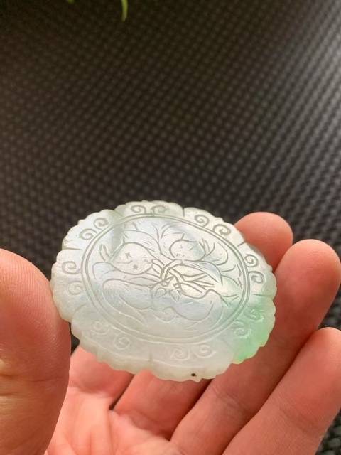 古玩玉器清代翡翠雕“福壽將軍扣”拍賣，當前價格13000元