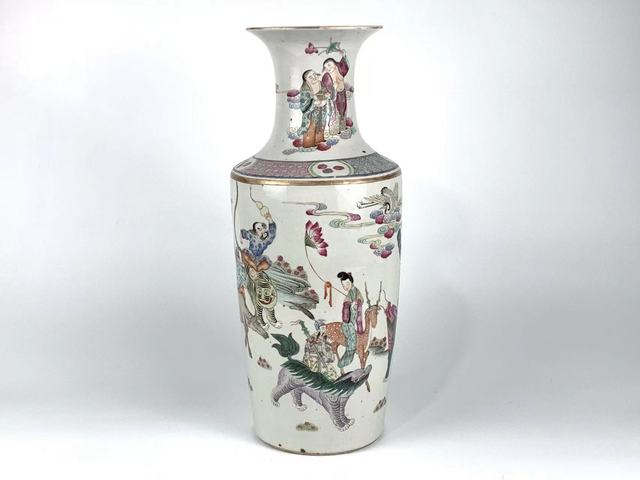 古玩陶瓷清晚期·粉彩八仙人物紋棒槌瓶拍賣，當前價格15984元