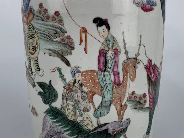 古玩陶瓷清晚期·粉彩八仙人物紋棒槌瓶拍賣，當前價格15984元