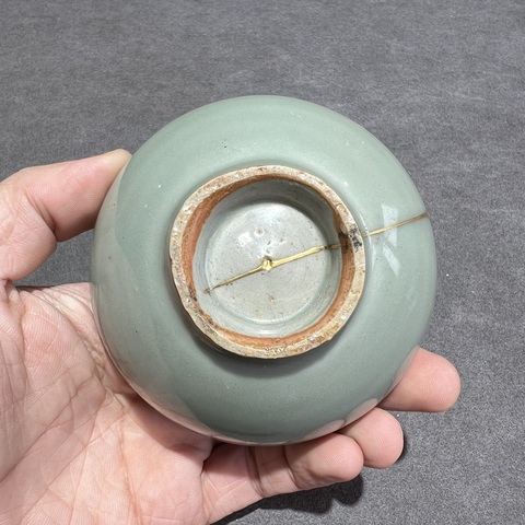 古玩陶瓷南宋龍泉窯斂口碗（杯）真品鑒賞圖