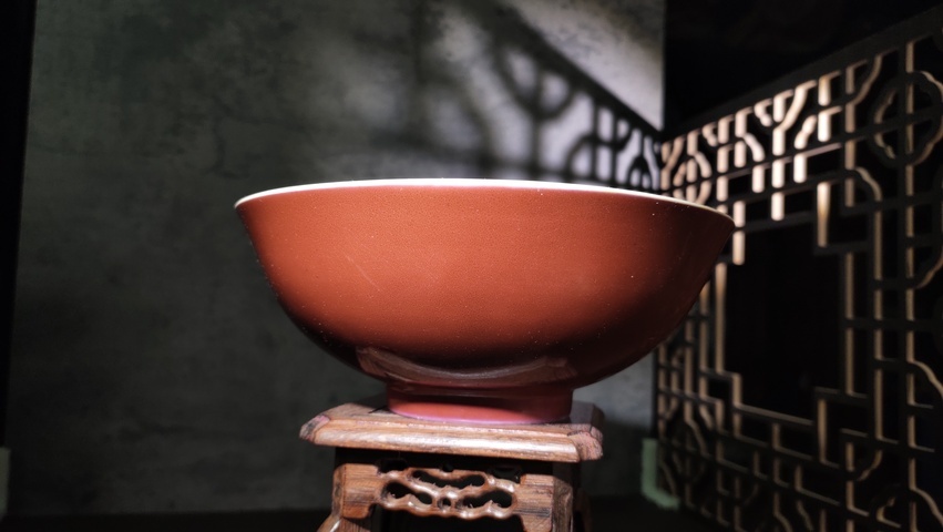 古玩陶瓷清光緒·紅釉碗（官）真品鑒賞圖