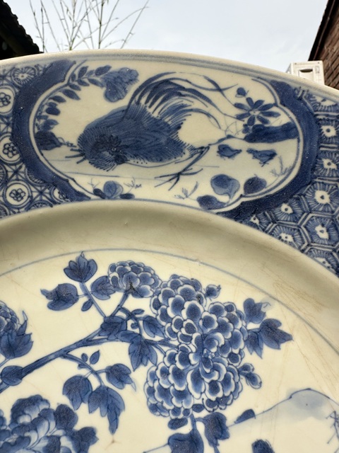 古玩陶瓷青花花鳥紋大盤真品鑒賞圖