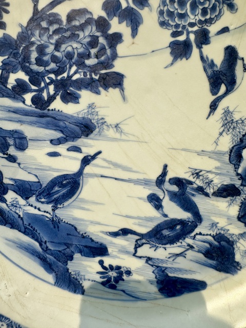古玩陶瓷青花花鳥紋大盤真品鑒賞圖