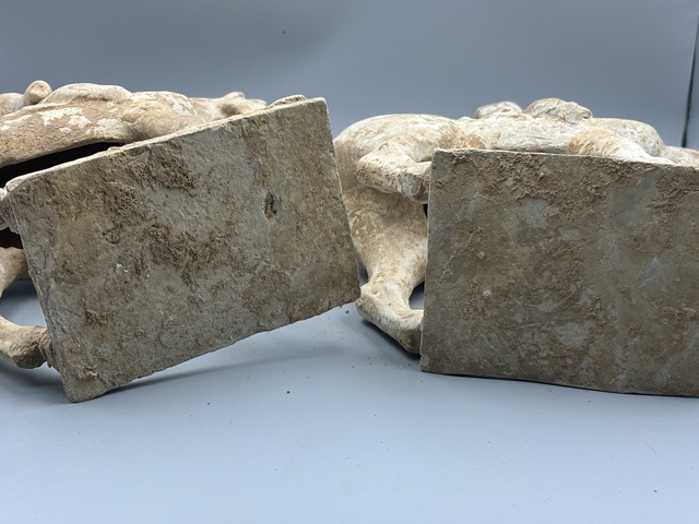 古玩陶瓷讓我們策馬奔騰拍賣,當前價格9000元