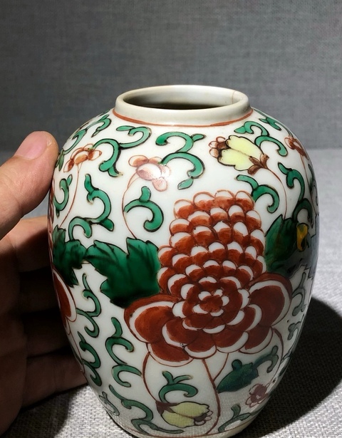 古玩陶瓷五彩牡丹紋罐真品鑒賞圖