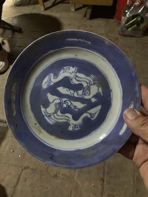 古玩陶瓷青花盤真品鑒賞圖