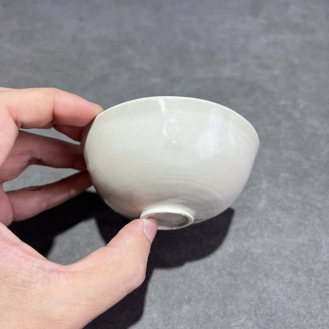 古玩陶瓷定窯刻劃花小碗真品鑒賞圖