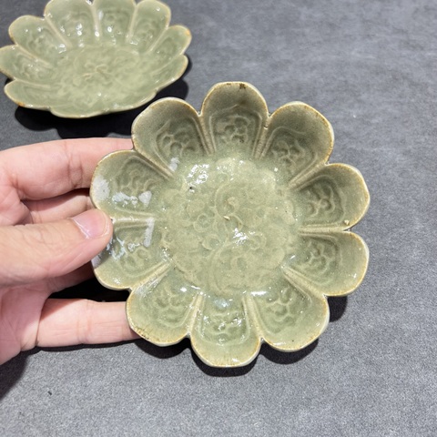 古玩陶瓷宋耀州窯花口碟一對(duì)真品鑒賞圖