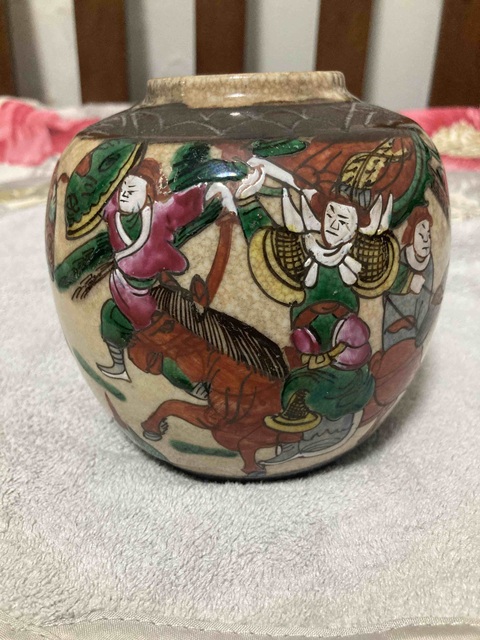 古玩陶瓷晚清五彩鐵骨泥人物刀馬旦罐真品鑒賞圖