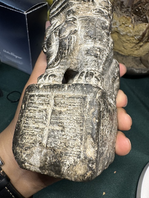 古玩雜項青石獅真品鑒賞圖