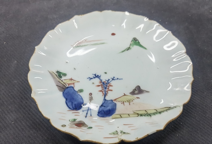 古玩陶瓷明天啟 青花五彩山水紋花口盤真品鑒賞圖