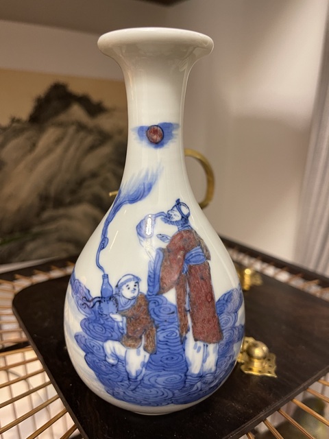 古玩陶瓷青花釉里紅盤(pán)口瓶真品鑒賞圖