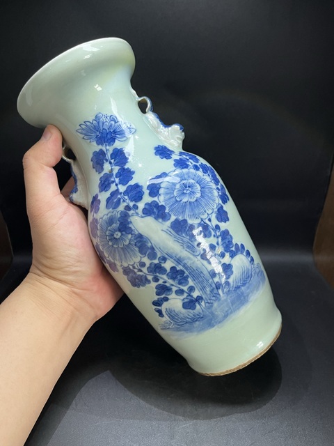 古玩陶瓷豆青釉青花花卉紋雙耳瓶拍賣，當前價格6800元