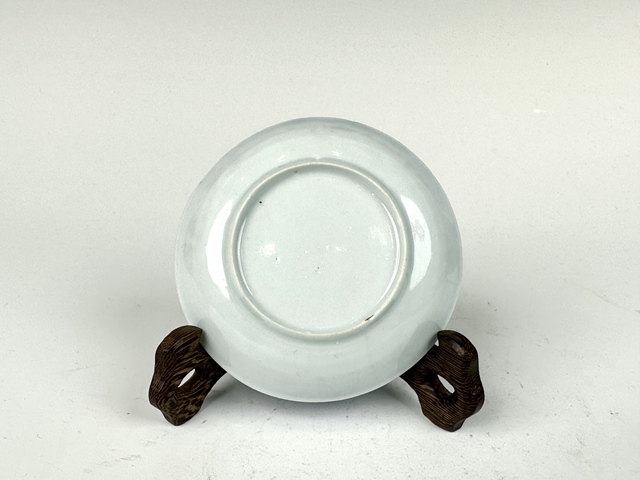 古玩陶瓷清康熙·青花淡描團花杯碟真品鑒賞圖